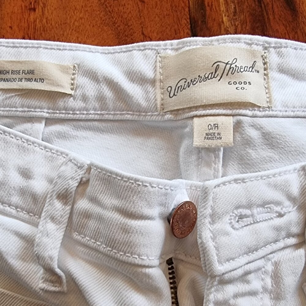 Universal Thread Goods Co. High rise flare ankle white jeans